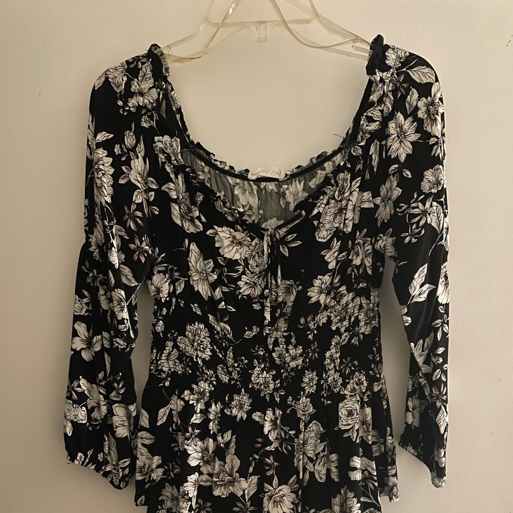 Floral top